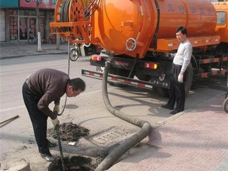 伊宁县清掏化粪池，健康生活从这里开始
